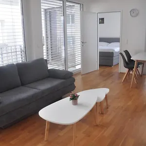 4 Beds And - Contactless Check-in Vienne